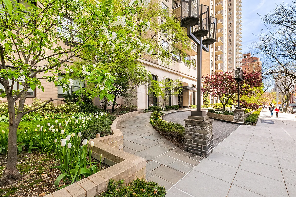 Project at 1365 York Ave, New York, N.Y.
